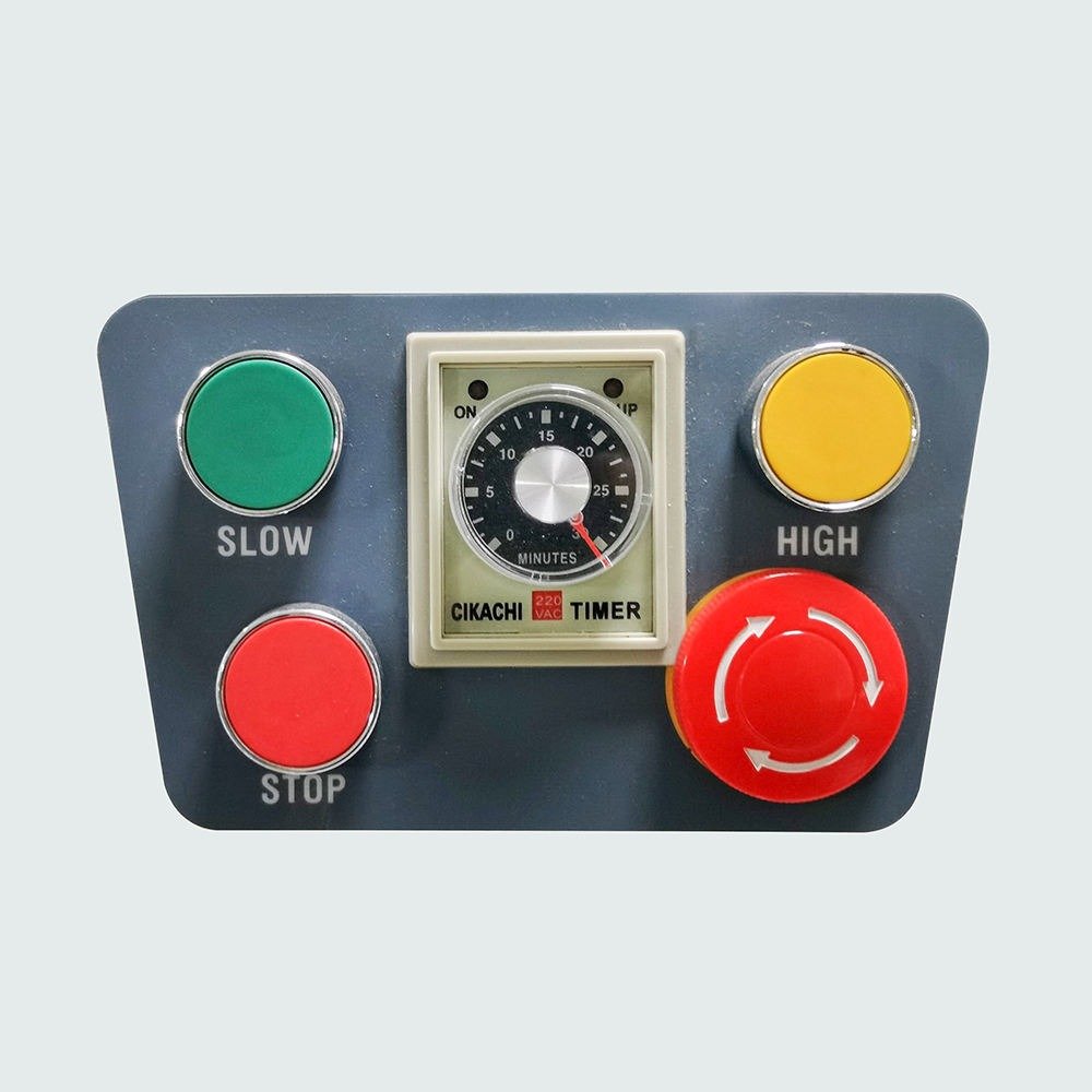 Slow, high, stop and timer control panel of the SM-20 spiral mixer