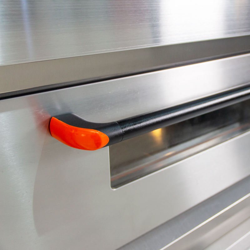 Door handle close-up of the GBO-12 gas baking oven