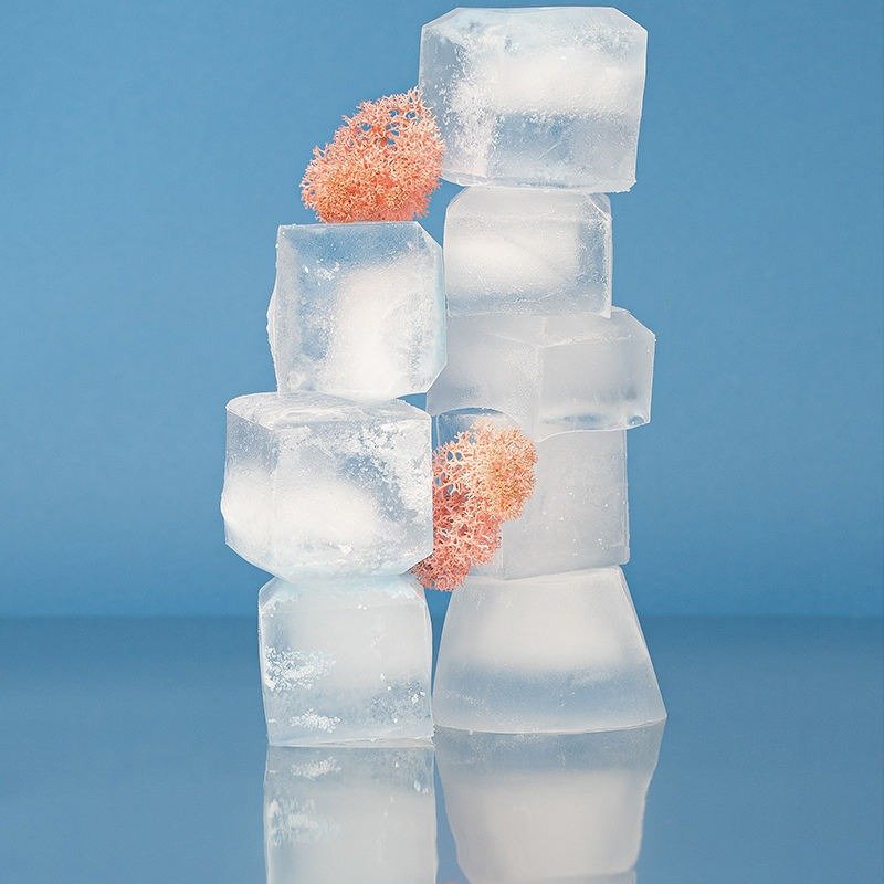 Clear ice cubes produced by the Commercial Automatic Ice Cube Maker