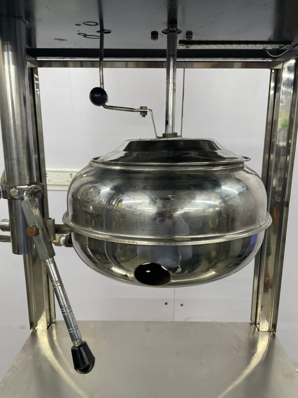 Popcorn Cart Gas, close-up kettle detail
