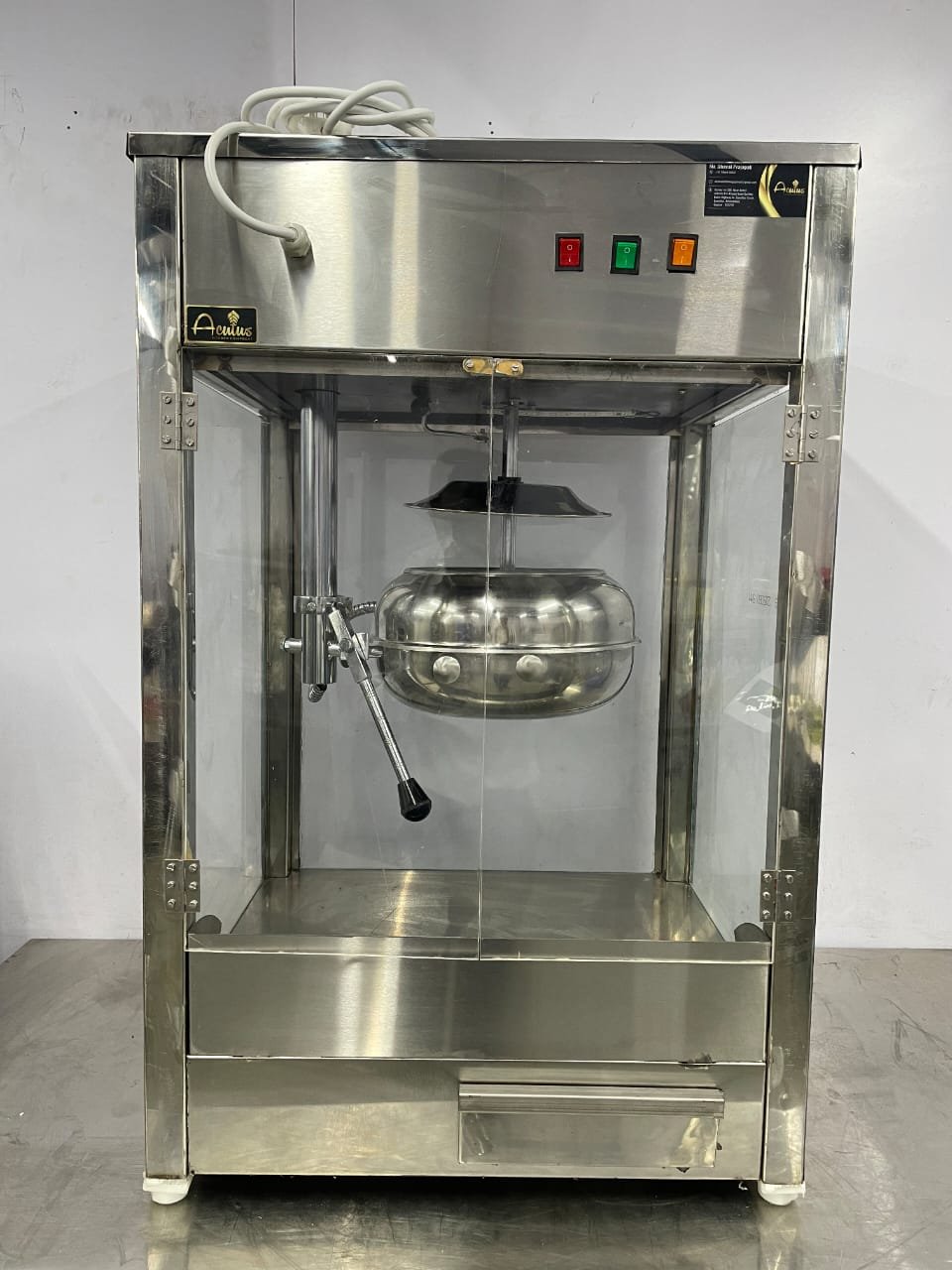 Table Top Gas Popcorn Machine, control panel view