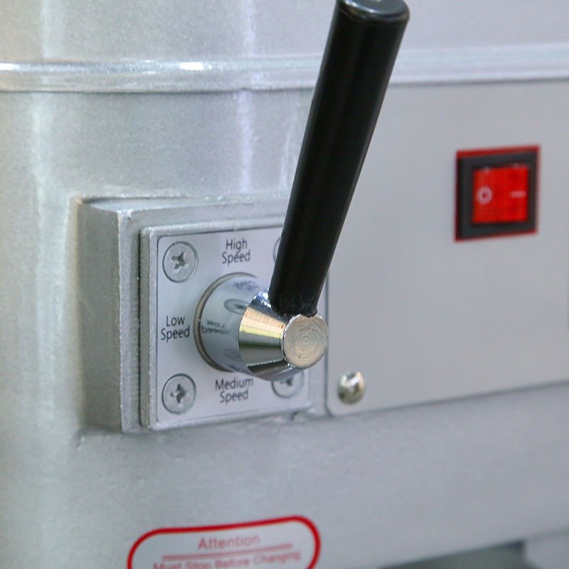 High/Low/Medium speed control knob and power switch of the B-30 LTR planetary mixer
